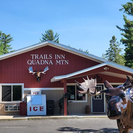 Trails Inn Quadna Mountain Motel & Rv Park Hill City Exterior photo