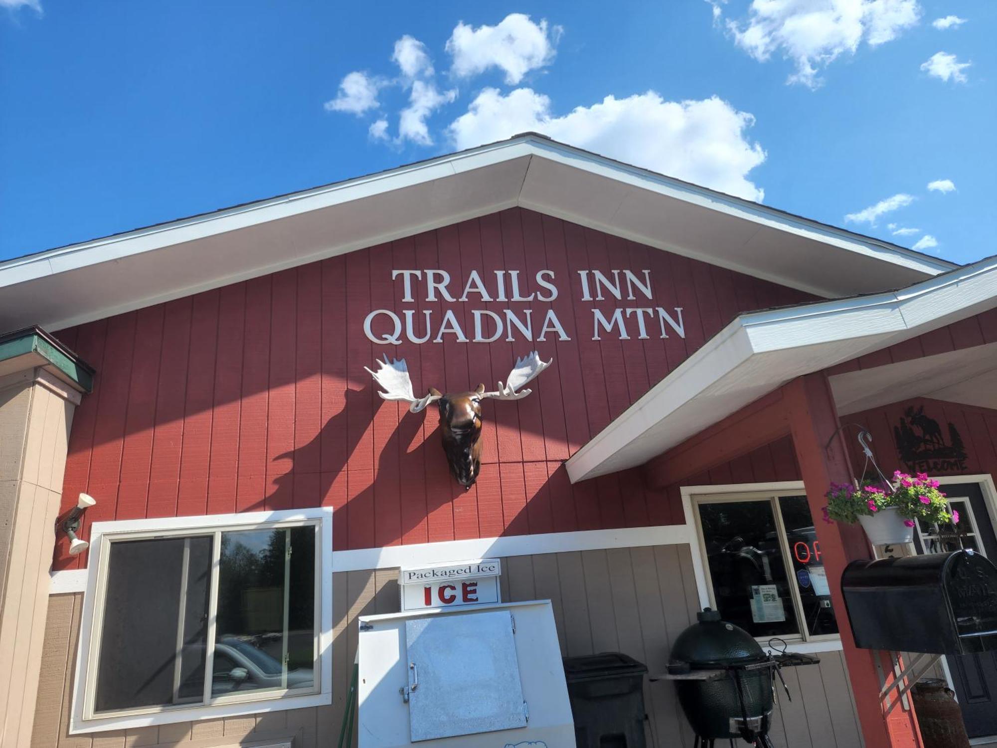 Trails Inn Quadna Mountain Motel & Rv Park Hill City Exterior photo