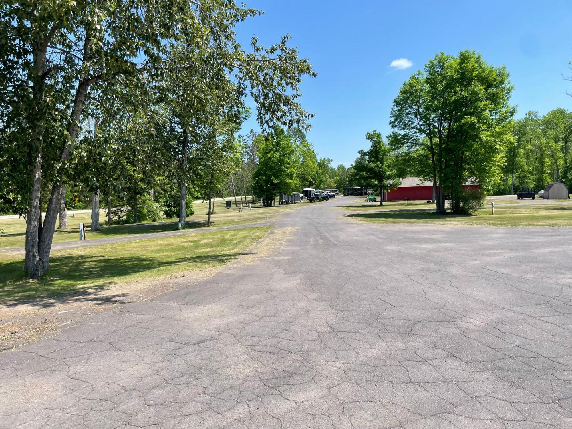 Trails Inn Quadna Mountain Motel & Rv Park Hill City Exterior photo
