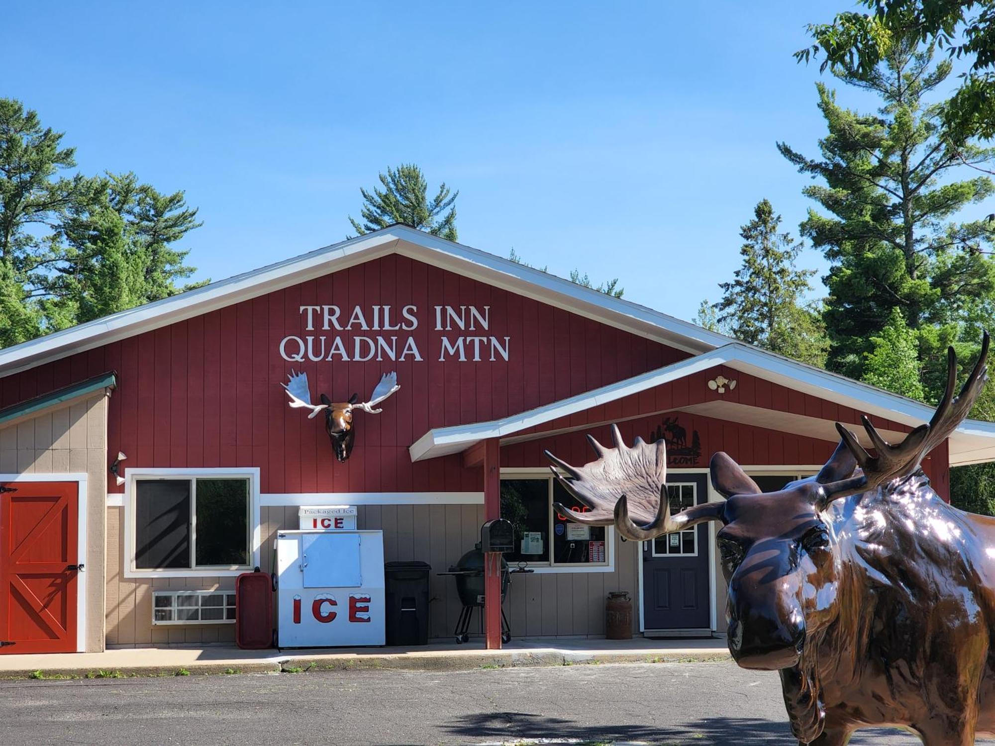 Trails Inn Quadna Mountain Motel & Rv Park Hill City Exterior photo